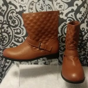 NWOB Quilted Faux Leather Ankle Boot